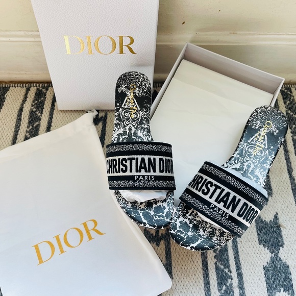 NEW Christian Dior Sandals - Picture 1 of 3